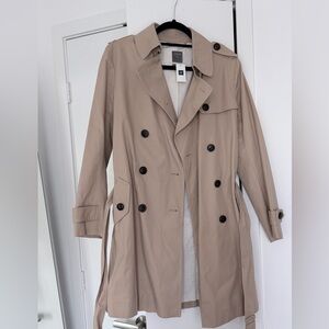 *BNWT* GAP Trench Coat